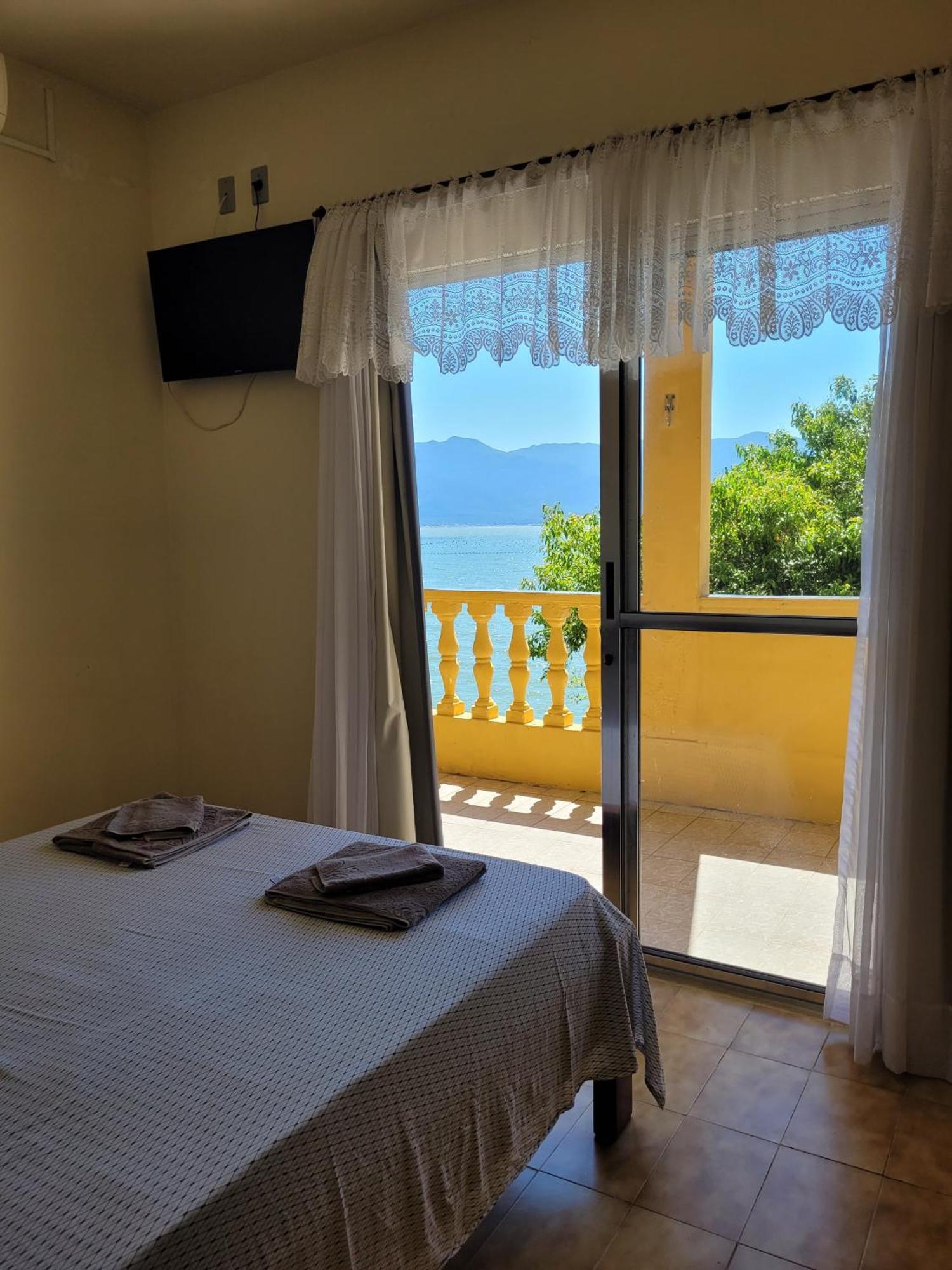 Casa de hóspedes Prainha Da Nina 2*